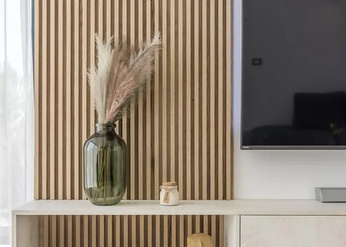 Luxury Roma 1 ,with Heated Saltwater Pool, Parking, High Speed Internet, Bbq, Villa Podstrana